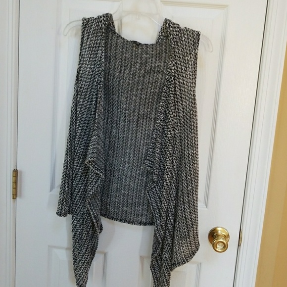 HOODED ๐ CARDIGAN - Picture 3 of 5